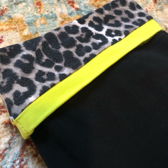 Express Cheetah Print Capris - Picture 3 of 6